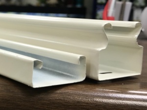 Канал кабельный металлический с крышкой 40х40 крашенный бежевый RAL1013 (2м) NIDEX