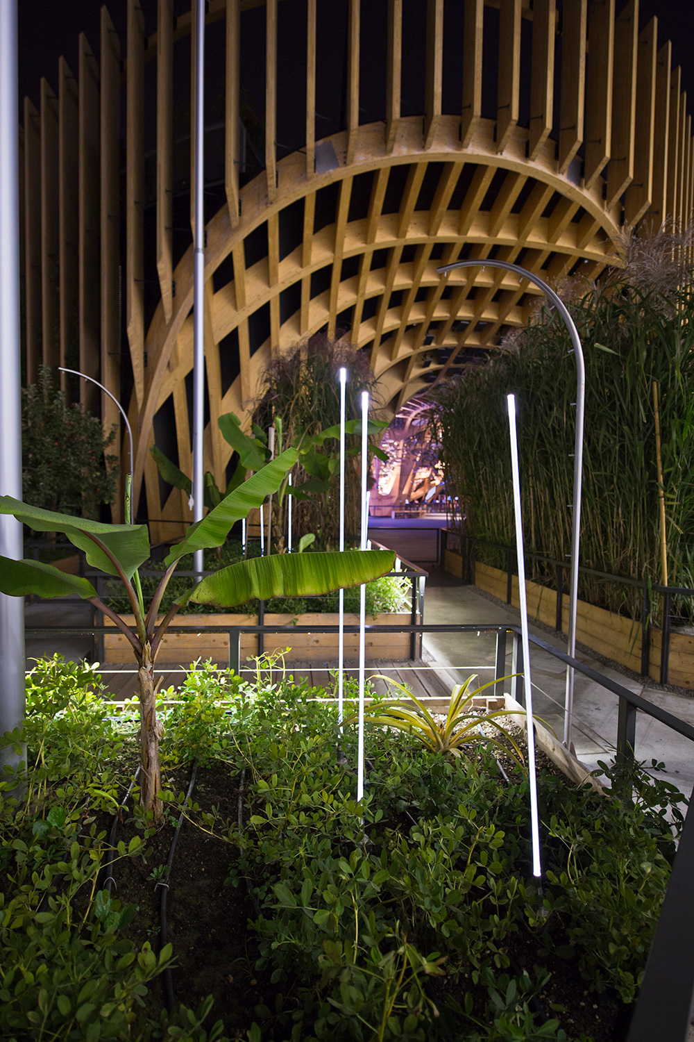 Декоративный светильник iGuzzini Typha Bollard Steel ADT0.713 (1000mm)