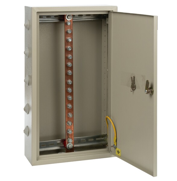 удалить ГЗШ-33 УХЛ (Медь 4х40) 625A (620х310х120) ip31 