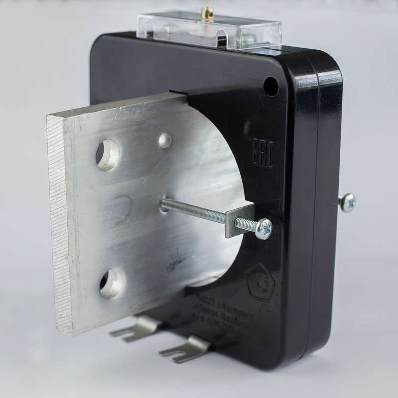 Трансформатор тока Т-0,66 М 1000/5 кл.т.0.5 5ВА