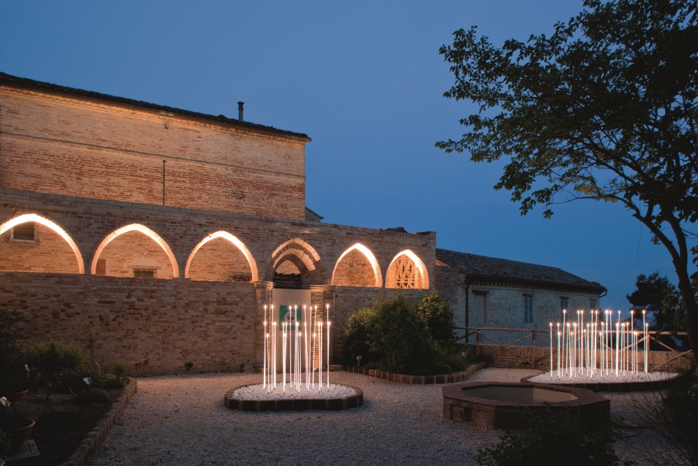 Декоративный светильник iGuzzini Typha Bollard Steel ADT5.713 (1500mm)