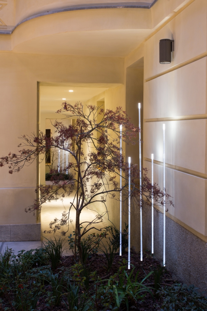 Декоративный светильник iGuzzini Typha Bollard Steel ADT2.713 (1500mm)